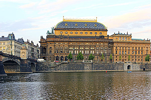 捷克共和国,布拉格,国家剧院,伏尔塔瓦河