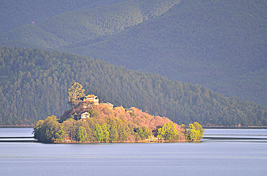 泸沽湖