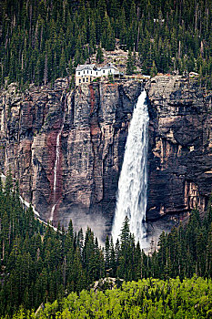 婚纱瀑,溢出,室外,岩石,悬崖,老建筑,顶端,旁侧,瀑布,特柳赖德,科罗拉多,美国
