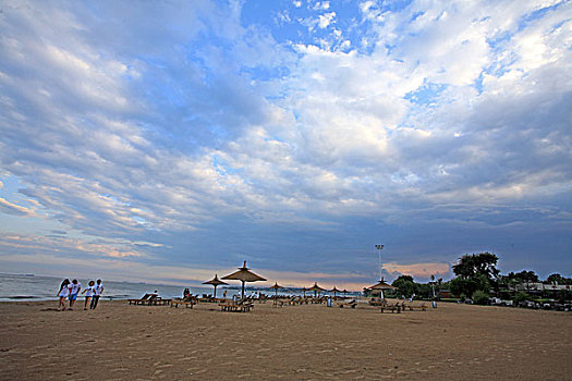 北戴河,沙滩,阳伞,夏日,浴场,游客,海边,海浪,海岸线