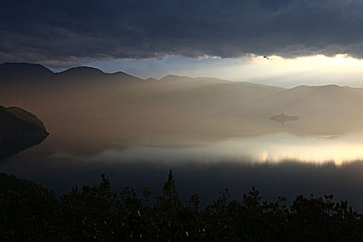 泸沽湖风光