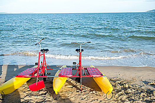 塑料制品,水,自行车,停放,海滩