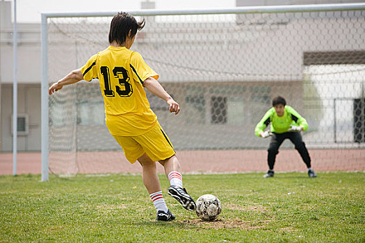 体育运动－足球