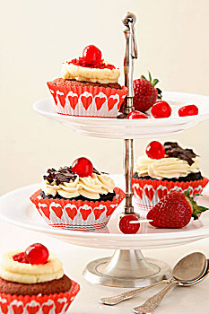 杯形蛋糕,多层蛋糕,站立,黑森林,红色,天鹅绒