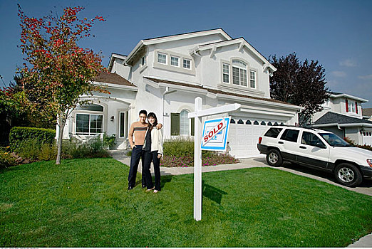 伴侣,站立,出售标签,正面,房子,加利福尼亚,美国