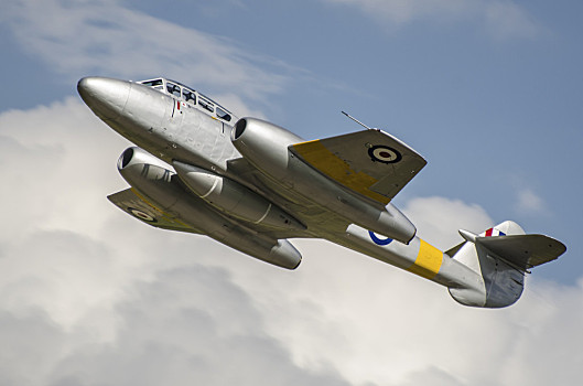 流星,旧式,喷气式飞机,第一,英国,喷气式战斗机