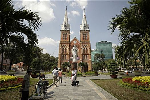 圣母院,大教堂,人力三轮车,胡志明市,西贡,越南,亚洲
