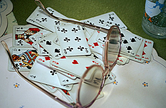 纸牌游戏