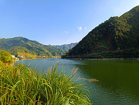 新安江,山水画廊