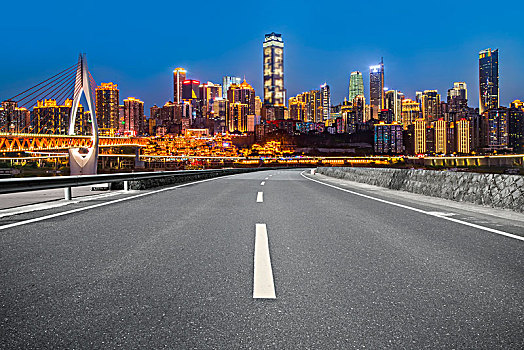 道路路面广场地砖和重庆夜景