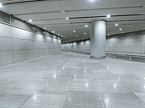 首都机场t3航站楼地下行车道
