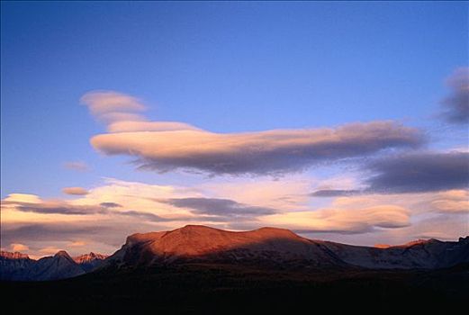 晚间,云,阿悉尼伯因山,省立公园,不列颠哥伦比亚省,加拿大