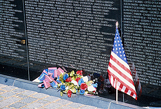 美国,华盛顿,花,旗帜,左边,墙壁,越战纪念碑