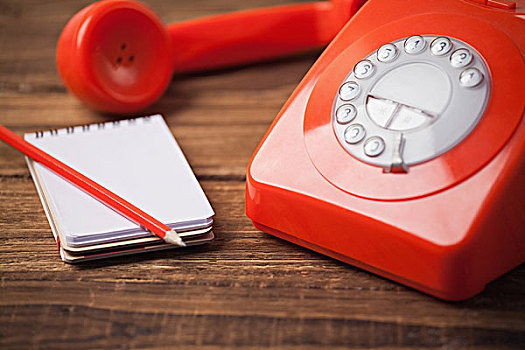 电话,桌上,便笺,红色,木桌子
