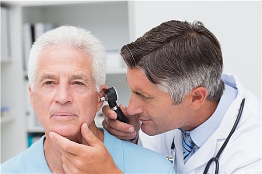 医生,检查,老人,病患,耳,耳镜