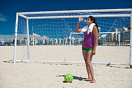 成年,女人,足球,科巴卡巴纳海滩,里约热内卢,巴西