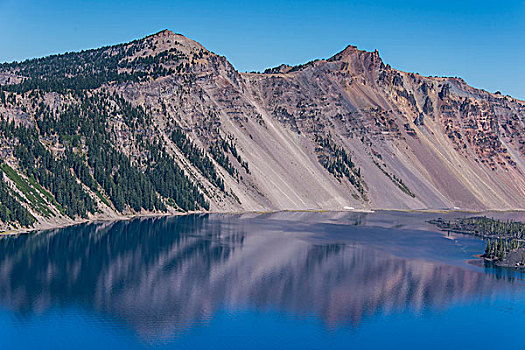 巨大,火山湖国家公园,俄勒冈,美国