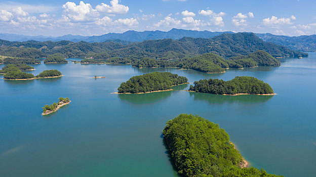 浙江杭州千岛湖风光