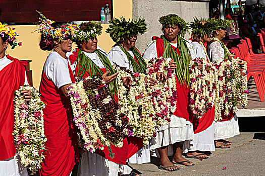 太平洋,法属玻利尼西亚,社会群岛,女人,汇集,传统服饰,拿着,花环