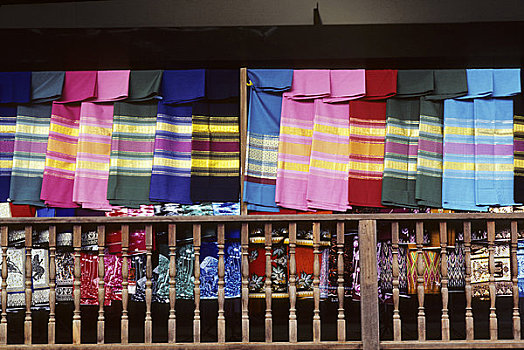 泰国,靠近,曼谷,水上市场,运河,丝绸,莎笼裙,展示,出售