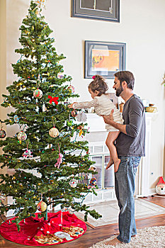 父亲,女儿,装饰,圣诞树
