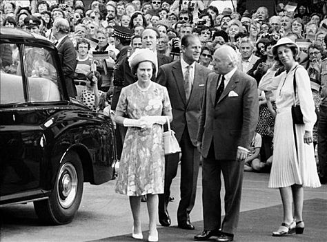 女王,菲利普亲王,西部,德国人,总统,沃尔特,妻子