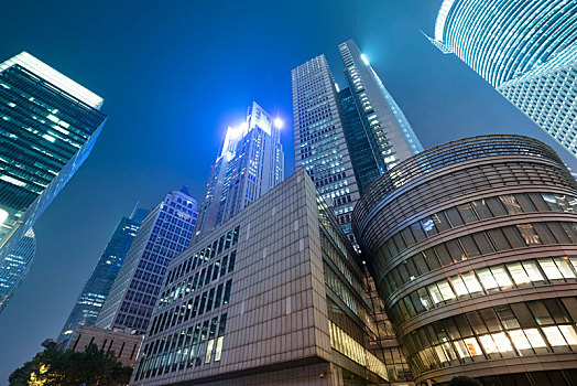 上海陆家嘴金融街办公楼和广场街道