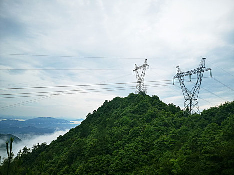 高山电塔