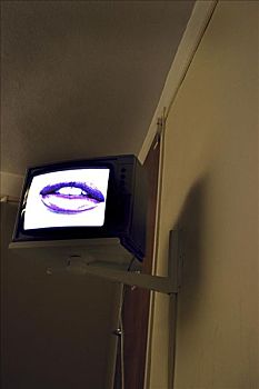 仰视,女人,嘴唇,电视屏幕