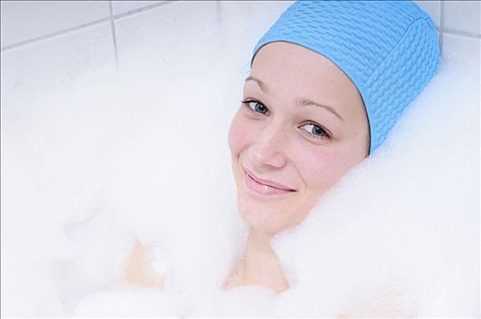 漂亮,女青年,沐浴,浴缸,放松,蓝色,泳帽