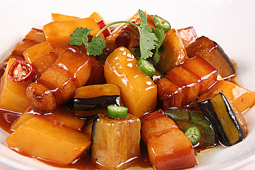 茄茨焖台湾卤肉