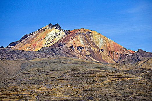 火山,盐湖,乌尤尼盐沼,波托西地区,玻利维亚,南美