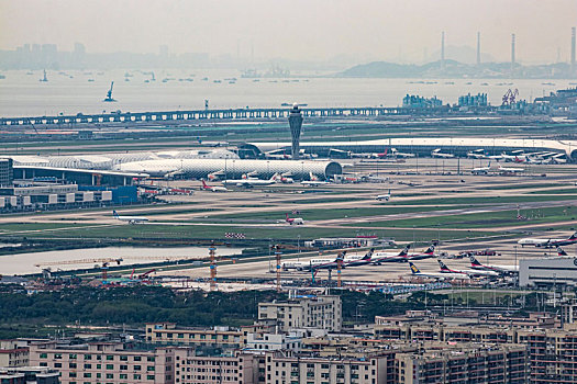 远眺深圳机场