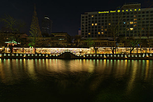 济南护城河夜景