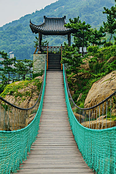乾州古城吊桥图片
