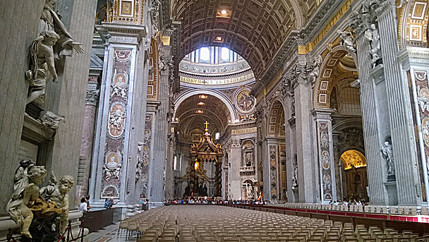 梵蒂冈城国--圣彼得大教堂内景