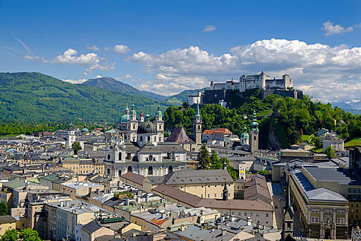 老城,教区教堂,大教堂,霍亨萨尔斯堡城堡,萨尔茨堡,奥地利,欧洲