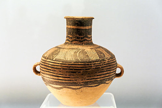 上海博物馆藏马家窑文化彩陶弦纹壶