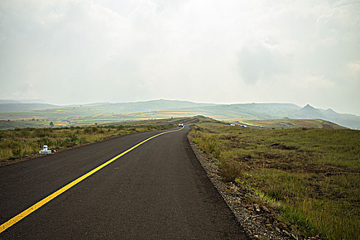 草原的道路