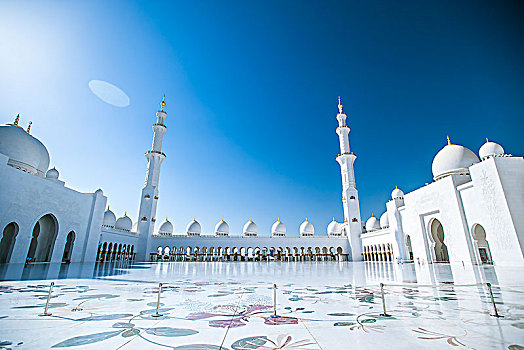 阿布扎比大清真寺