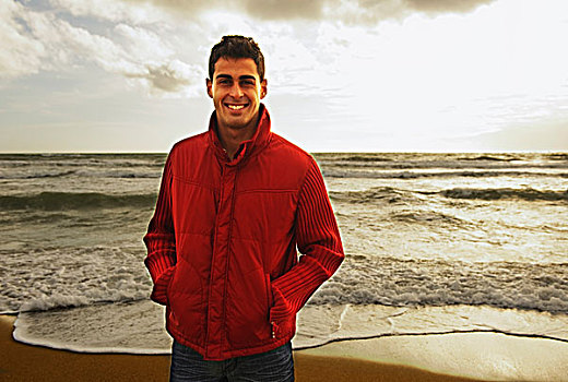 男青年,站立,海滩,安达卢西亚,西班牙