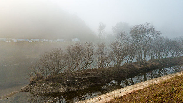 水墨上河古村风光