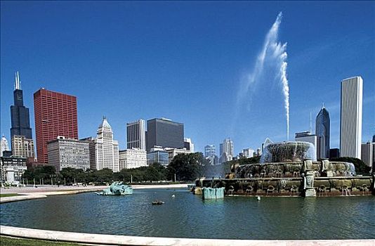 白金汉喷泉,希尔斯大厦,芝加哥,伊利诺斯,美国,北美,天际线