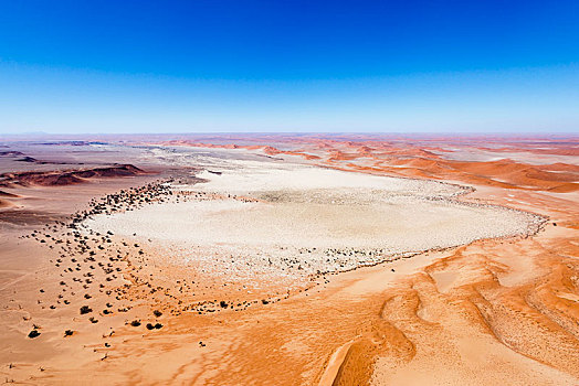 航拍,围绕,红色,沙丘,纳米布沙漠,纳米比诺克陆夫国家公园,纳米比亚,非洲
