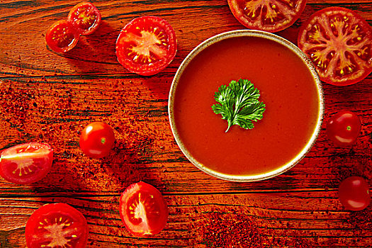 安达卢西亚,酸辣冷汤,番茄酱,单色调,乡村,木桌子