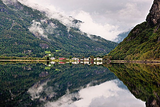 山峦,云,反射,平和,水,房子,边缘,霍达兰,挪威