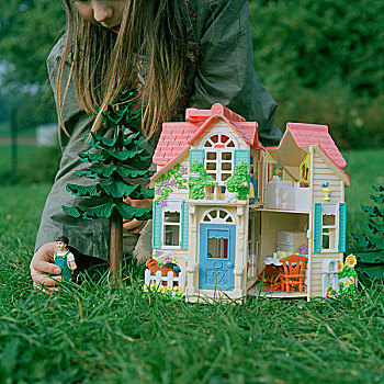 女孩,草,玩,娃娃,房子