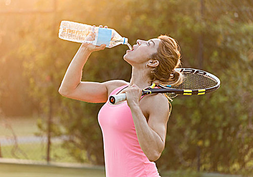 女人,网球拍,喝,水,水瓶,塔里,安达卢西亚,西班牙