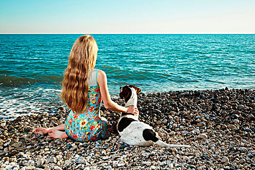 美女,狗,海滩