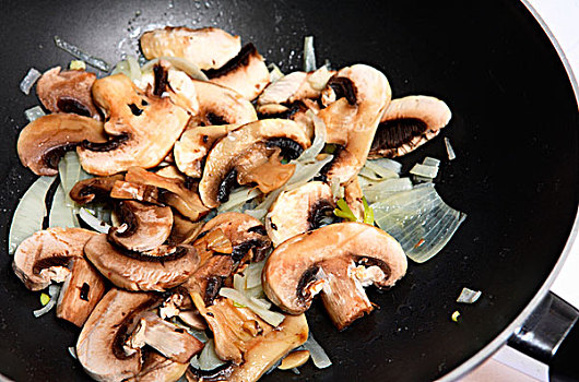蘑菇,洋葱,炒食,锅